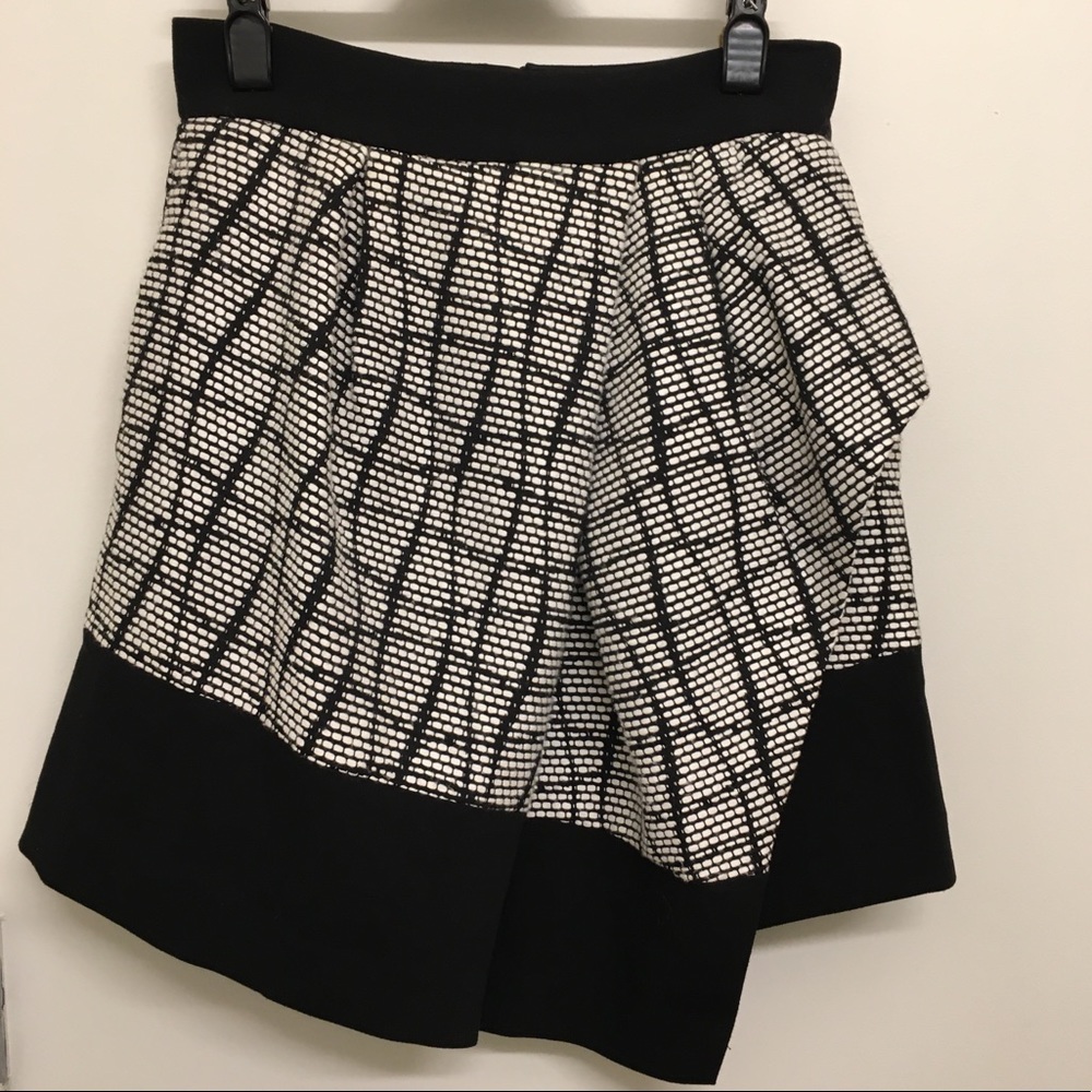 Banana Republic full skirt with pockets